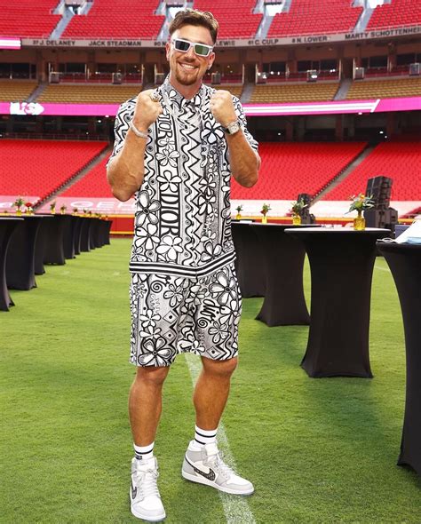 travis kelce dior outfit